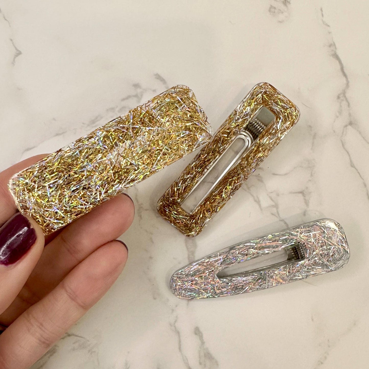 Mystery Resin Tinsel Hair Clip Surprise Alligator Clip Sparkly Rainbow Hair Accessories Gifts for Kids Teens Stocking Stuffers Under 10