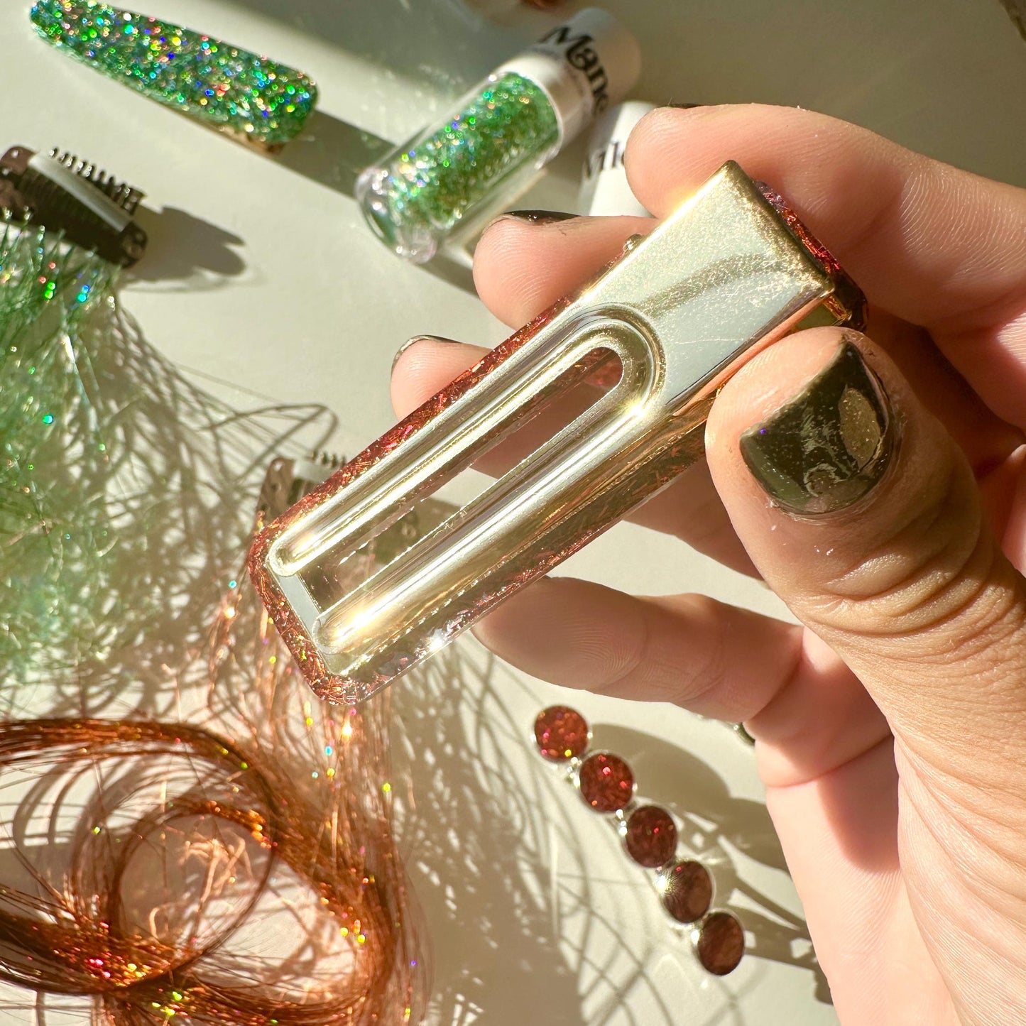 Showgirl Sparkly Resin Alligator Hair Clips